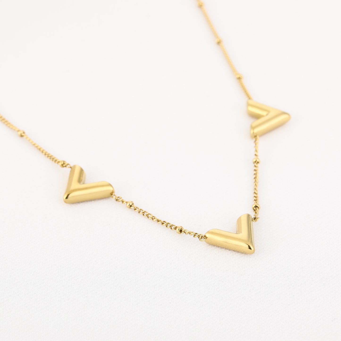 Ketting met V-Design