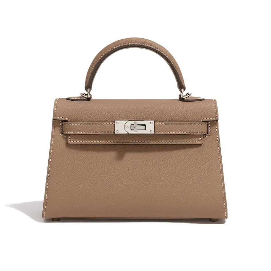 Lea Handtas in Sandstone